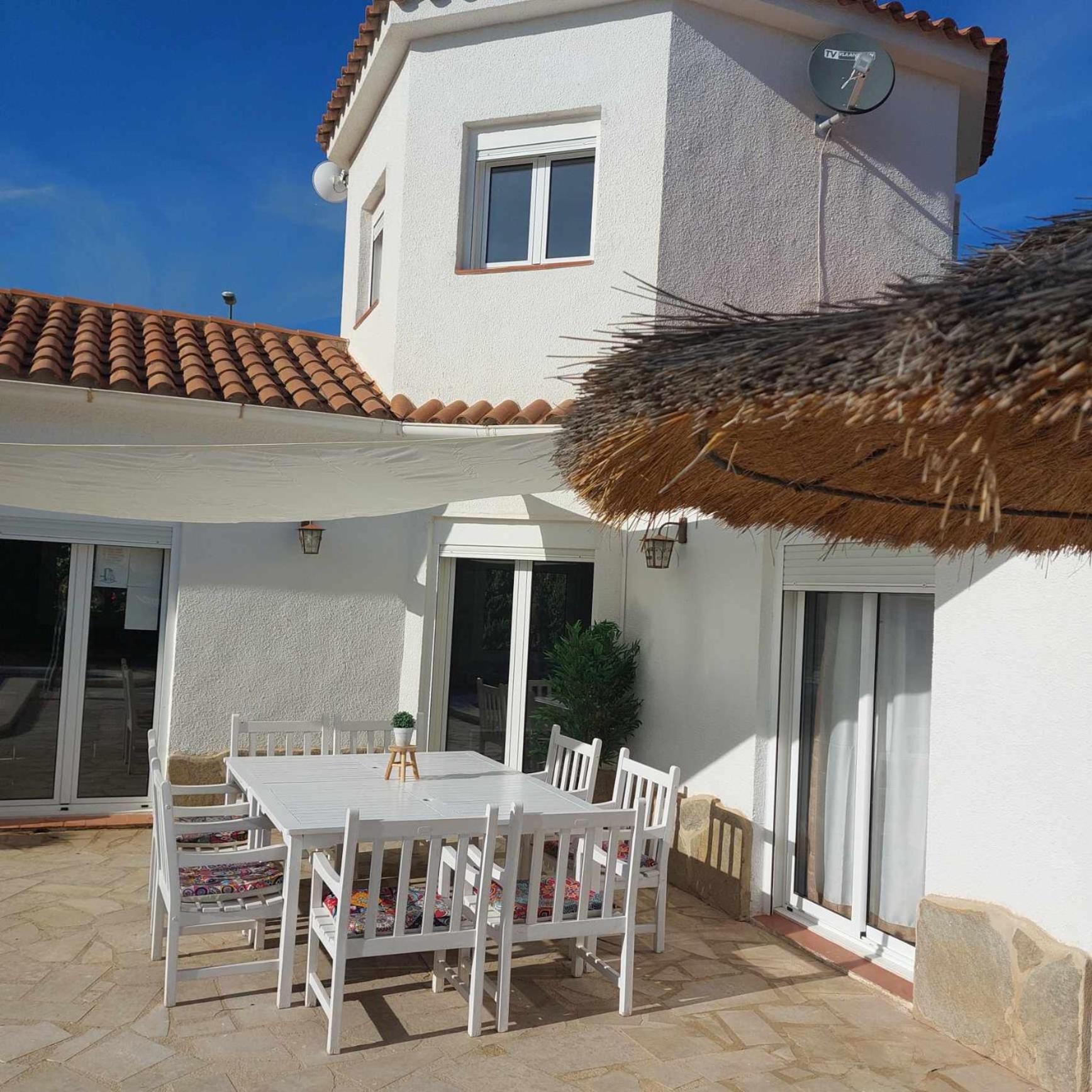 Villa Voor 8 Personen Met Zwembad Calafat Eksteriør billede