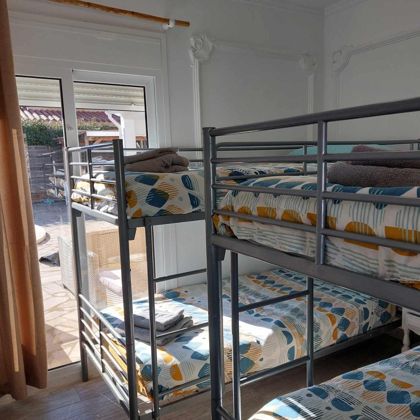 Villa Voor 8 Personen Met Zwembad Calafat Eksteriør billede