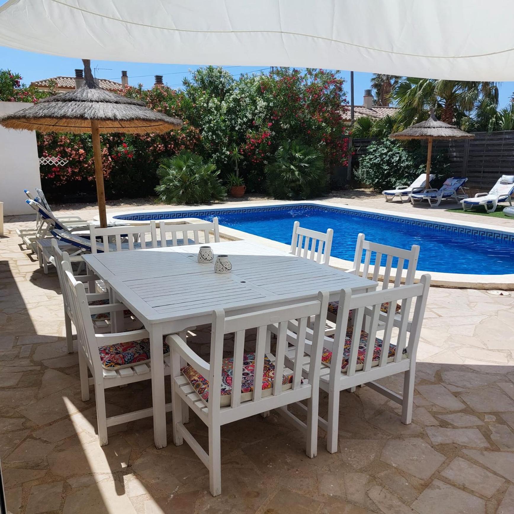 Villa Voor 8 Personen Met Zwembad Calafat Eksteriør billede